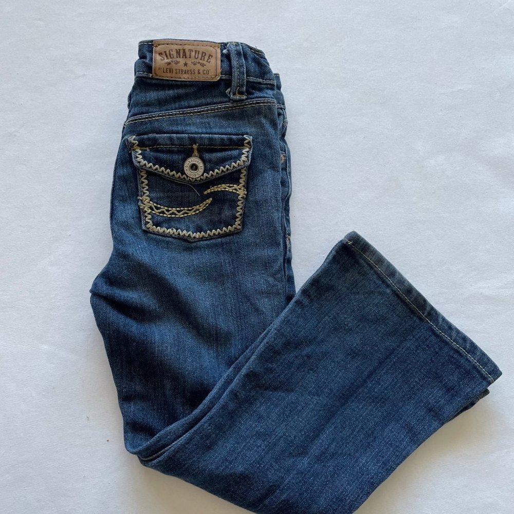 Signature Levi Strauss Skinny Flare Fit Jeans size 4 - Picture 2 of 8